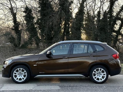 BMW X1 xDrive18d Individual MO-i! SZ.KÖNYV! PANORÁMATETŐ! BŐR!