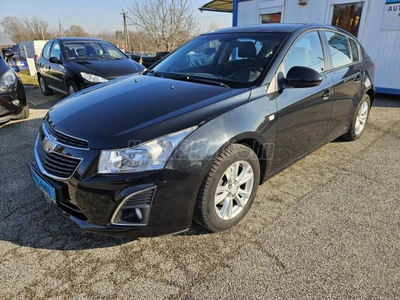 CHEVROLET CRUZE 1.6 LS Plus TOLATÓKAMERA.DIGITKLÍMA.ÉRINTŐ KIJELZŐ!!FRISS MŰSZAKI!!