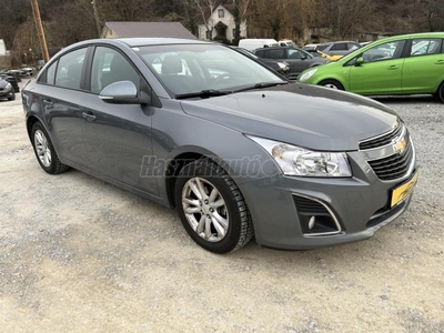 CHEVROLET CRUZE 1.6 LT +1 TULAJ+SZERVIZKÖNYV++56E.KM++