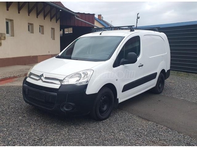 CITROEN BERLINGO 1.6 HDi District L2 Friss műszaki- szervízkönyv