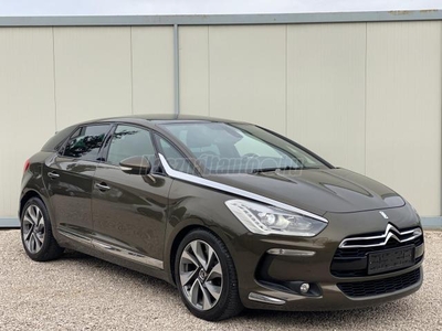 CITROEN DS5 2.0 HDi Design (Automata) Xenon!/Navigáció/Tolatókamera/Panorámatető/ Vezetett szkönyv!