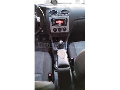 FORD FOCUS 1.6 Collection