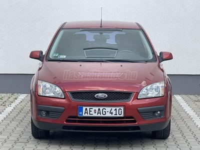 FORD FOCUS 1.6 Ghia Rendszeresen Szervizelt.Tempomat.Kétzónás Digitklíma.Vonóhorog