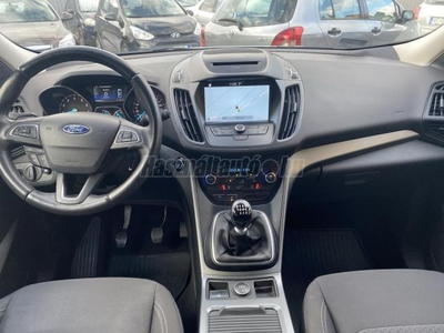 FORD KUGA 1.5 EcoBoost Titanium