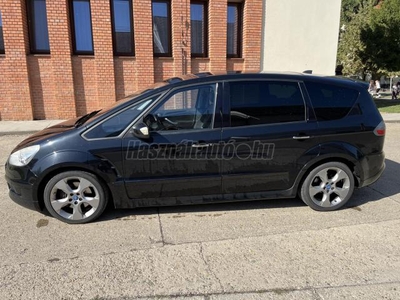 FORD S-MAX 2.2 TDCi Titanium-S DPF 7 ülés