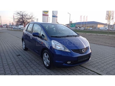 HONDA JAZZ 1.2 Trend Plus 1 TULAJDONOS/VEZETETT SZERVIZKÖNYV/157000KM/KLÍMA