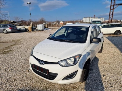 HYUNDAI I20 1.25i LP Life AC