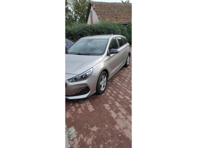 HYUNDAI I30 1.4 MPi GO!