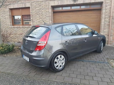 HYUNDAI I30 1.6 DOHC Premium