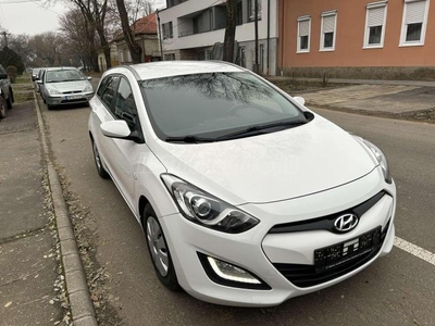 HYUNDAI I30 CW 1.4i Easy Life 1. TULAJ!!! GARANTÁLT 51.000 KM!!!