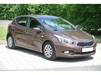 KIA CEE'D 1.4 EX LEINFORMÁLHATÓ 106e.KM! MEGKÍMÉLT GYÖNYÖRŰ ÁLLAPOT!