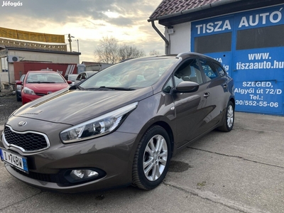 KIA CEE'D SW 1.6 CRDi HP TX ülés-kormány fűtés....