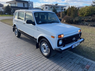 Lada Niva