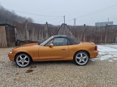 MAZDA MX-5 1.6i 16V Soft Top