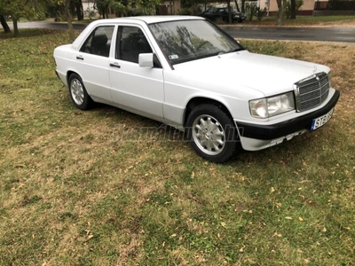 MERCEDES-BENZ 190 D cserélhető