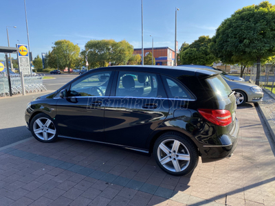 MERCEDES-BENZ B 180 BlueEFFICIENCY