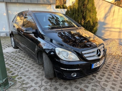 MERCEDES-BENZ B 180 CDI