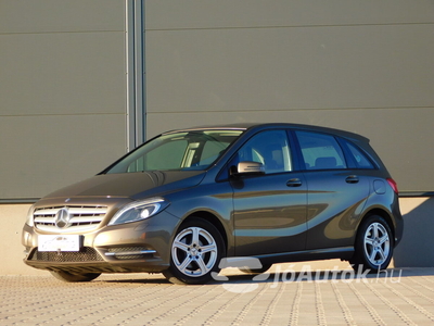 MERCEDES-BENZ B-osztály