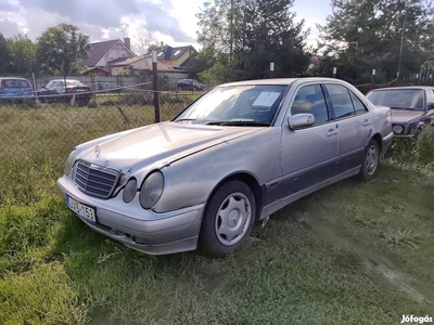 Mercedes-Benz E-Osztály