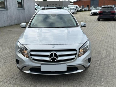 MERCEDES-BENZ GLA-OSZTÁLY GLA 200 CDI d 7G-DCT SportPaket-Bőr-PDC-Ülésfűtés-Vonóhorog-Szép Állapotban!