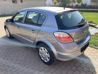 OPEL ASTRA H 1.4 Essentia