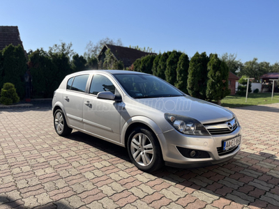 OPEL ASTRA H 1.6 Essentia Easytronic