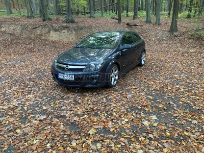 OPEL ASTRA H 1.9 CDTI GTC Sport OPC