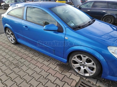 OPEL ASTRA H 2.0 T GTC OPC