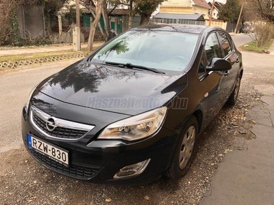 OPEL ASTRA J 1.4 Enjoy