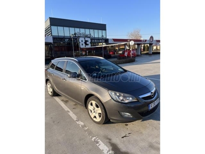 OPEL ASTRA J 1.4 T Sport (Automata)