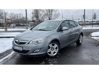 OPEL ASTRA J 1.6 Enjoy FRISS MŰSZAKIVAL!