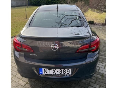 OPEL ASTRA J Sedan 1.6 Enjoy