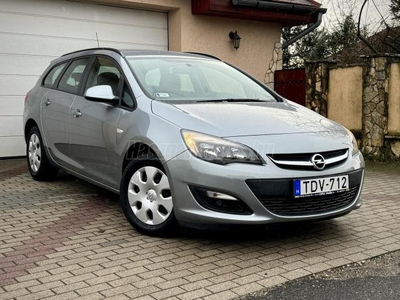 OPEL ASTRA J Sports Tourer 1.6 Enjoy 63.000 km. Magyar autó