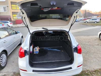 OPEL ASTRA J Sports Tourer 1.6 Enjoy