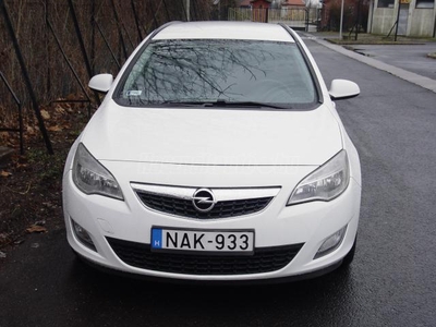 OPEL ASTRA J Sports Tourer 2.0 CDTI Sport (Automata)