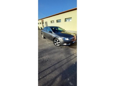 OPEL INSIGNIA 1.8 Edition