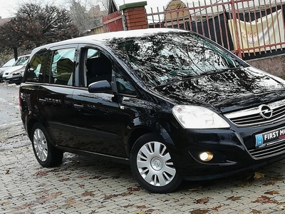 Opel Zafira B 1.6 Essentia Tempomat.-Klíma-!!!