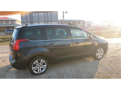 PEUGEOT 5008 1.6 THP Premium