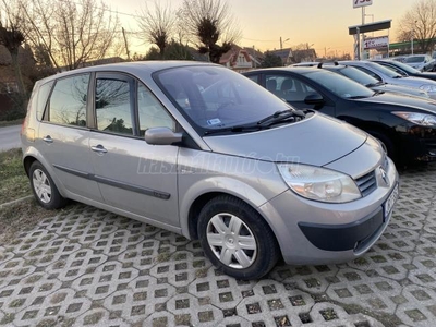 RENAULT SCENIC Grand Scénic 1.6 Dynamique