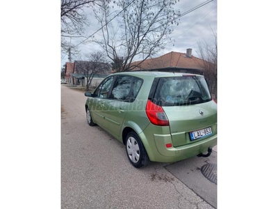 RENAULT SCENIC Scénic 1.5 dCi Conquest