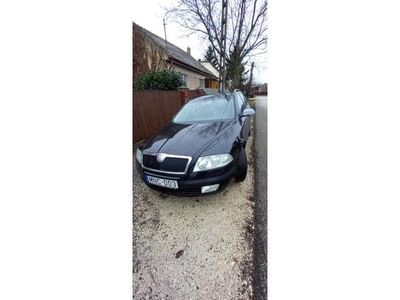 SKODA OCTAVIA 1.6 Ambiente