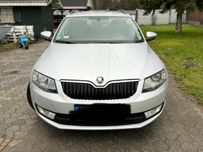 SKODA OCTAVIA 1.6 CR TDI Ambition DSG