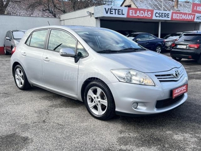 TOYOTA AURIS 1.6 Sol Tempomat 2zdigitklíma 4xelablak Radar Vonóhorog