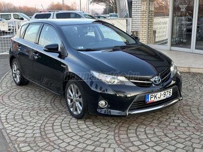 TOYOTA AURIS 1.8 HSD Lounge (Automata)