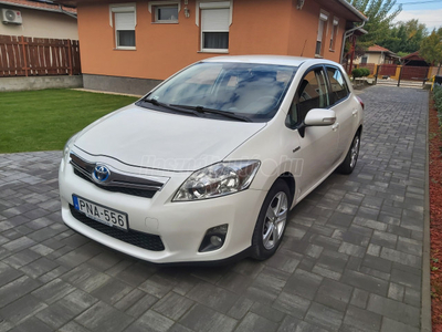 TOYOTA AURIS 1.8 HSD Sol Navi (Automata)