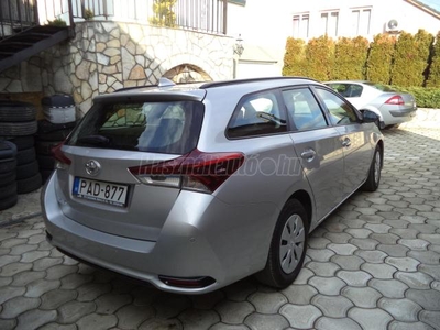 TOYOTA AURIS Touring Sports 1.33 Live Kitűnő állapot!