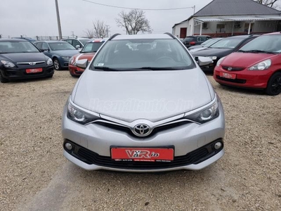 TOYOTA AURIS Touring Sports 1.33 Live Plus Garanciával . ingyenes szervízekkel .0 ft önerőtől hitelre is