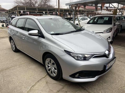 TOYOTA AURIS Touring Sports 1.6 Selection M.ORSZÁGI S.MENTES V.SZ.KÖNYV KAMERA ÉRINTŐ KÉPERNYŐS NAVIGÁCIÓ TEMPOMAT 206E KM