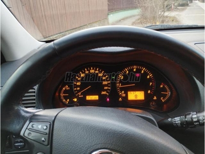 TOYOTA AVENSIS 1.8 Sol