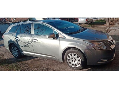 TOYOTA AVENSIS Wagon 2.0 D-4D Sol